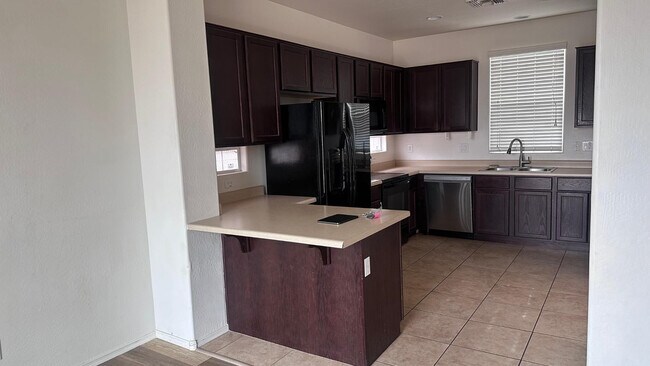 Building Photo - 7313 S 48th Dr