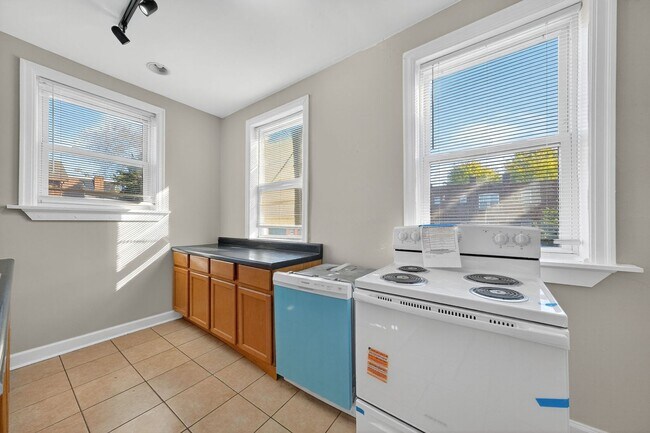 Building Photo - 4102 Nebraska Ave