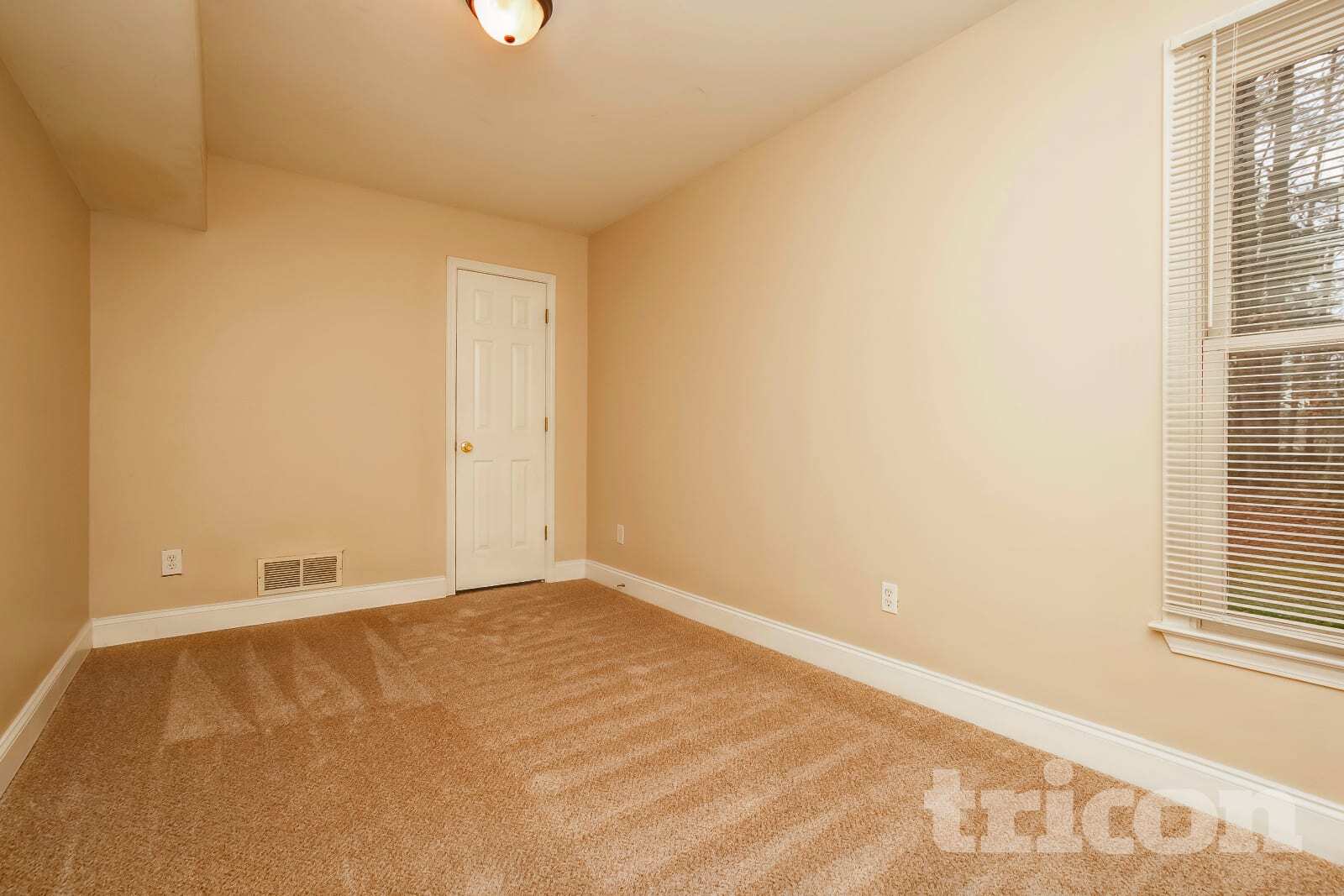 Building Photo - 605 Kaylins Ct SW