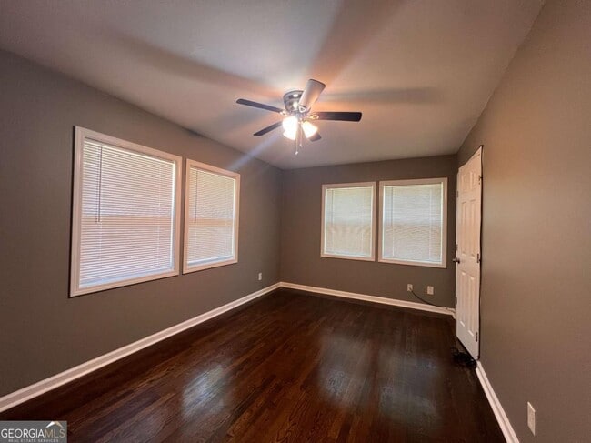 Building Photo - 1947 Kenwood Pl SE