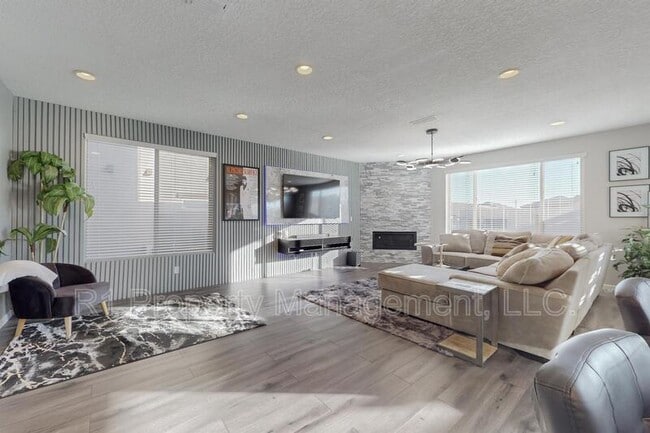 Building Photo - 8812 Jet Stream Rd NW