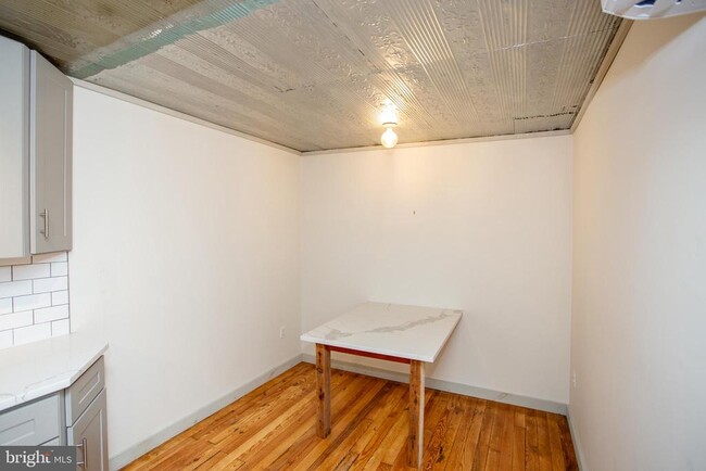 Building Photo - 54 Coryell St