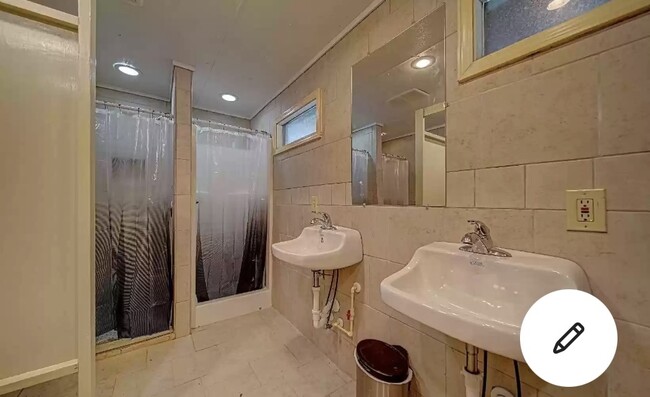 4 bathroom - 7022 Aska Rd