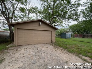 Building Photo - 443 Seele St
