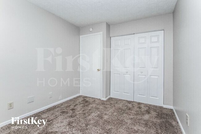 Building Photo - 819 Moss Oak Ct