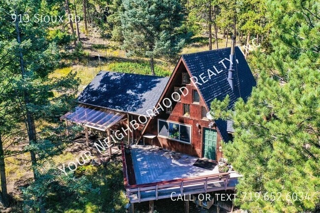 Building Photo - 913 Sioux Rd