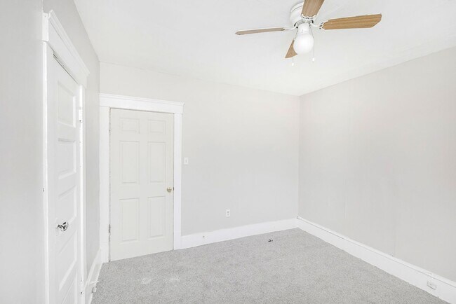 Building Photo - 1316-1318 E 85th St