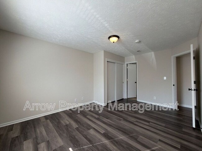 Building Photo - 922 A St
