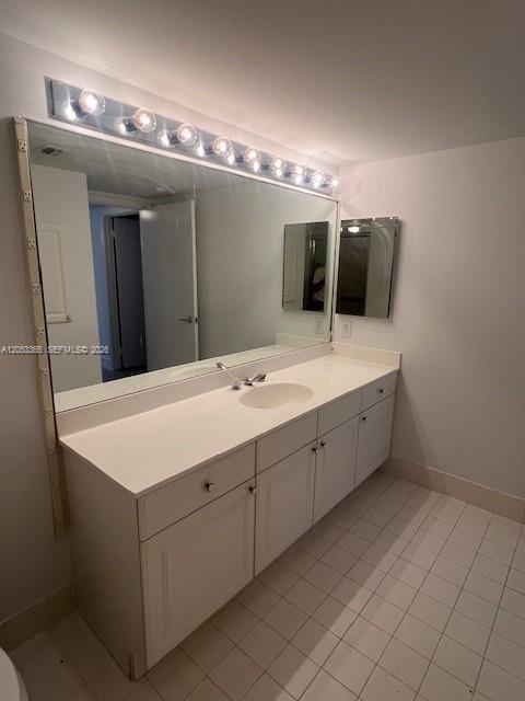 Building Photo - 3600 Yacht Club Dr