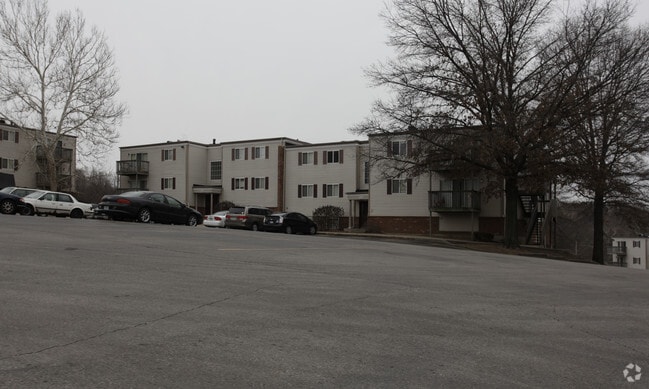 Building Photo - Walnut Grove