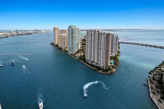 Building Photo - 300 Biscayne Blvd Way