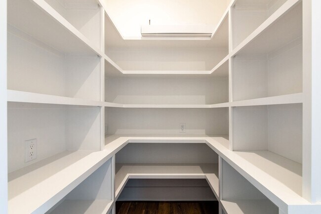 Building Photo - 4031 Natures Lndg Dr