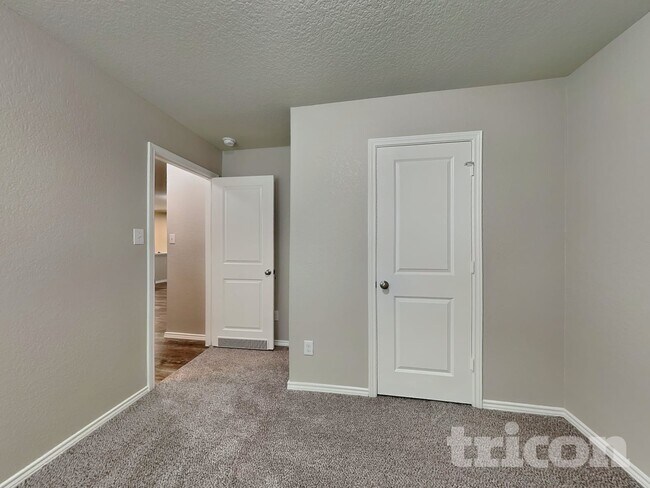 Building Photo - 8434 Amistad Cove