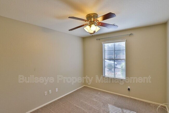 Building Photo - 1280 E Heather Dr