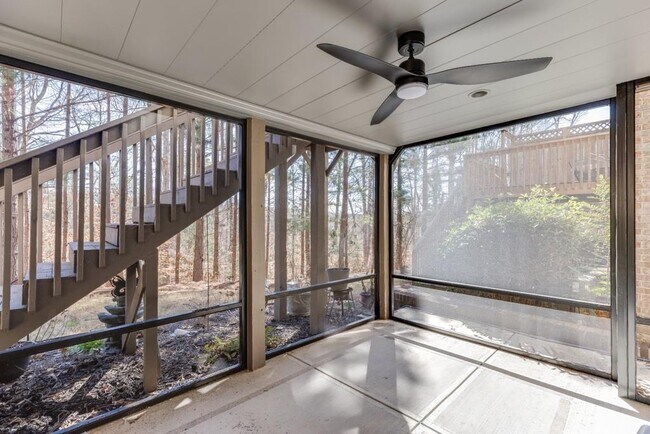 Building Photo - 6925 Fellowship Ln