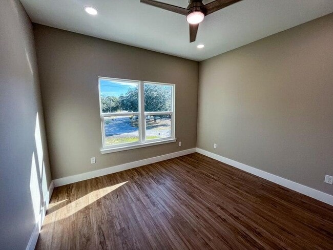 Building Photo - 2885 Leah's Ln