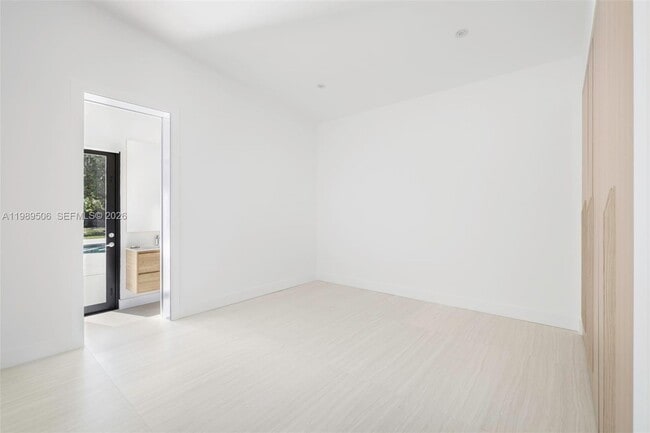 Building Photo - 8800 SW 118th St