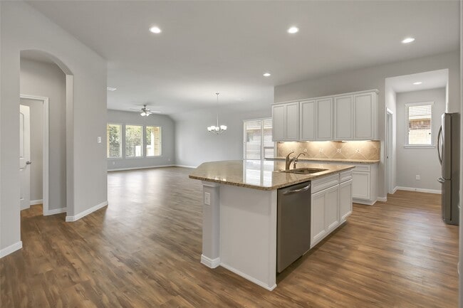 Building Photo - 4759 Creekside Hvn Trl