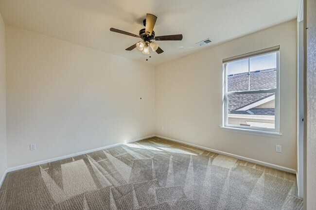 Building Photo - 22411 E Chenango Dr