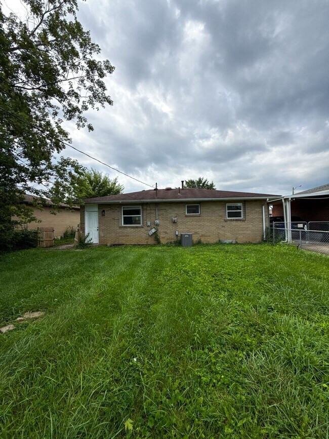 Building Photo - Stylishly Renovated 3-Bedroom Home with Finished Basement & Spacious Fenced Yard
