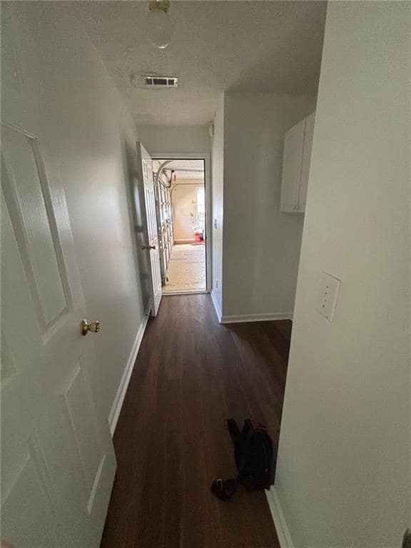 Building Photo - 320 Victoria Station Blvd NE