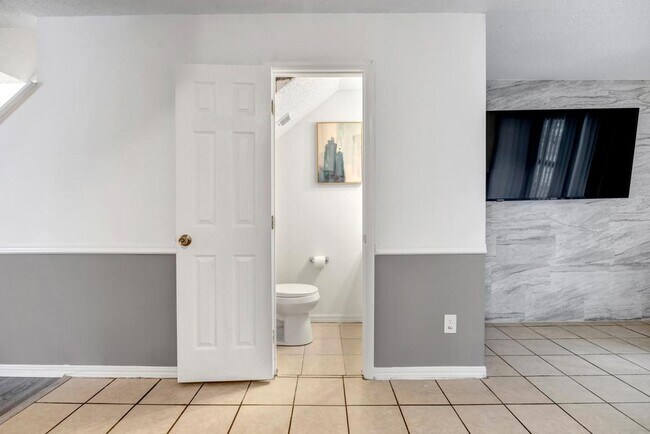 Building Photo - 111 E 1st St