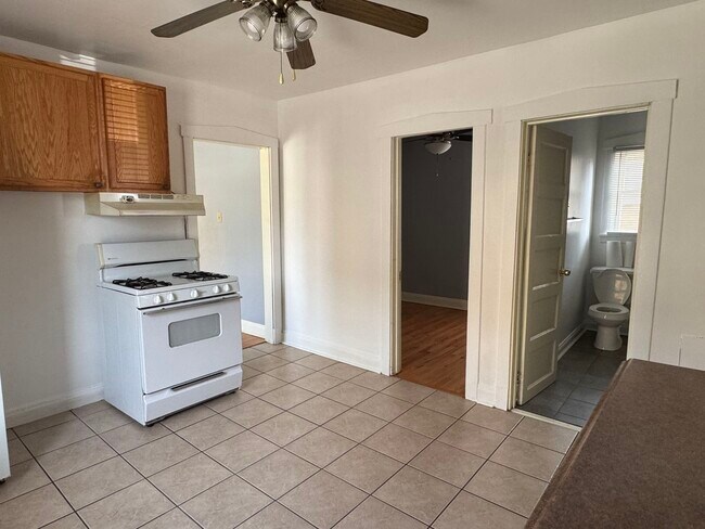 Building Photo - 7907 W Grand Ave