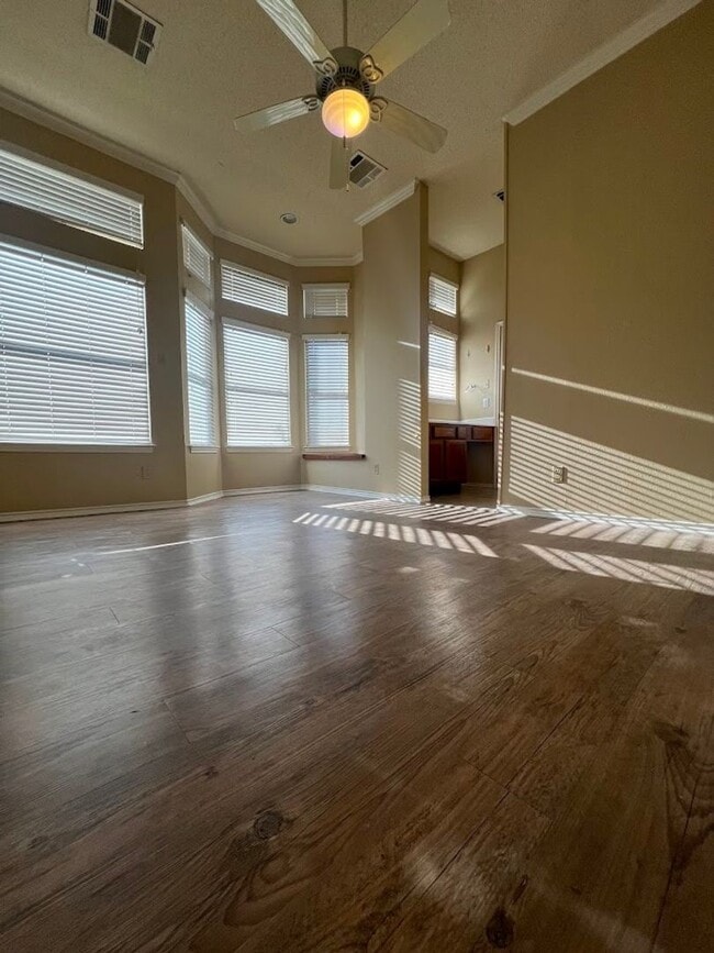 Building Photo - K624 - Wedgewood # 301