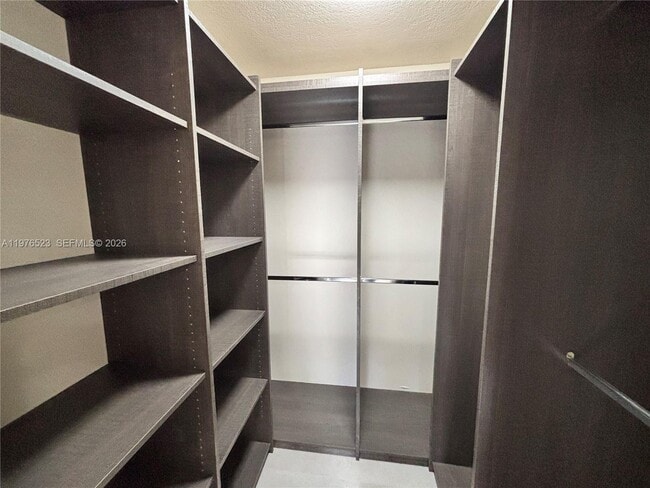 Building Photo - 605 Ives Dairy Rd