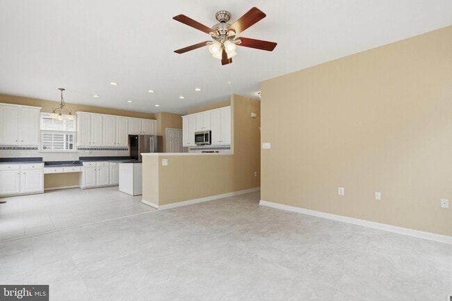 Building Photo - 341 Bullskin St