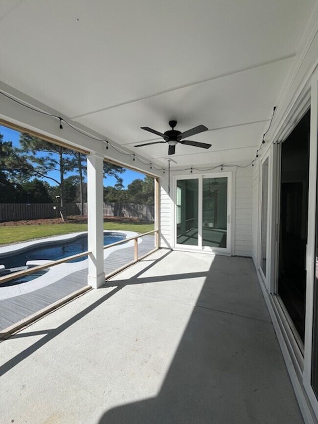 Building Photo - Experience Elegance and Privacy