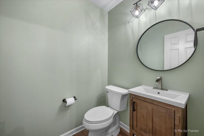 Building Photo - 509 Lakeside Ct