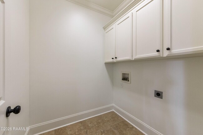 Building Photo - 100 Shumard Dr