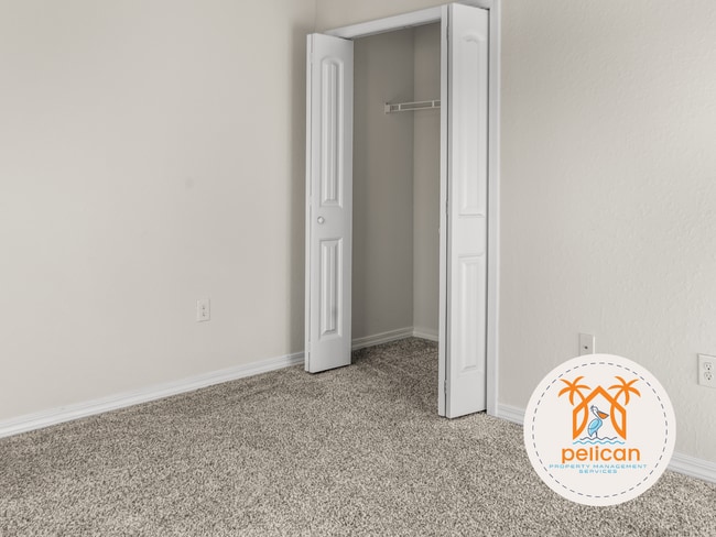 Building Photo - Move-In Ready Home in a Desirable Community