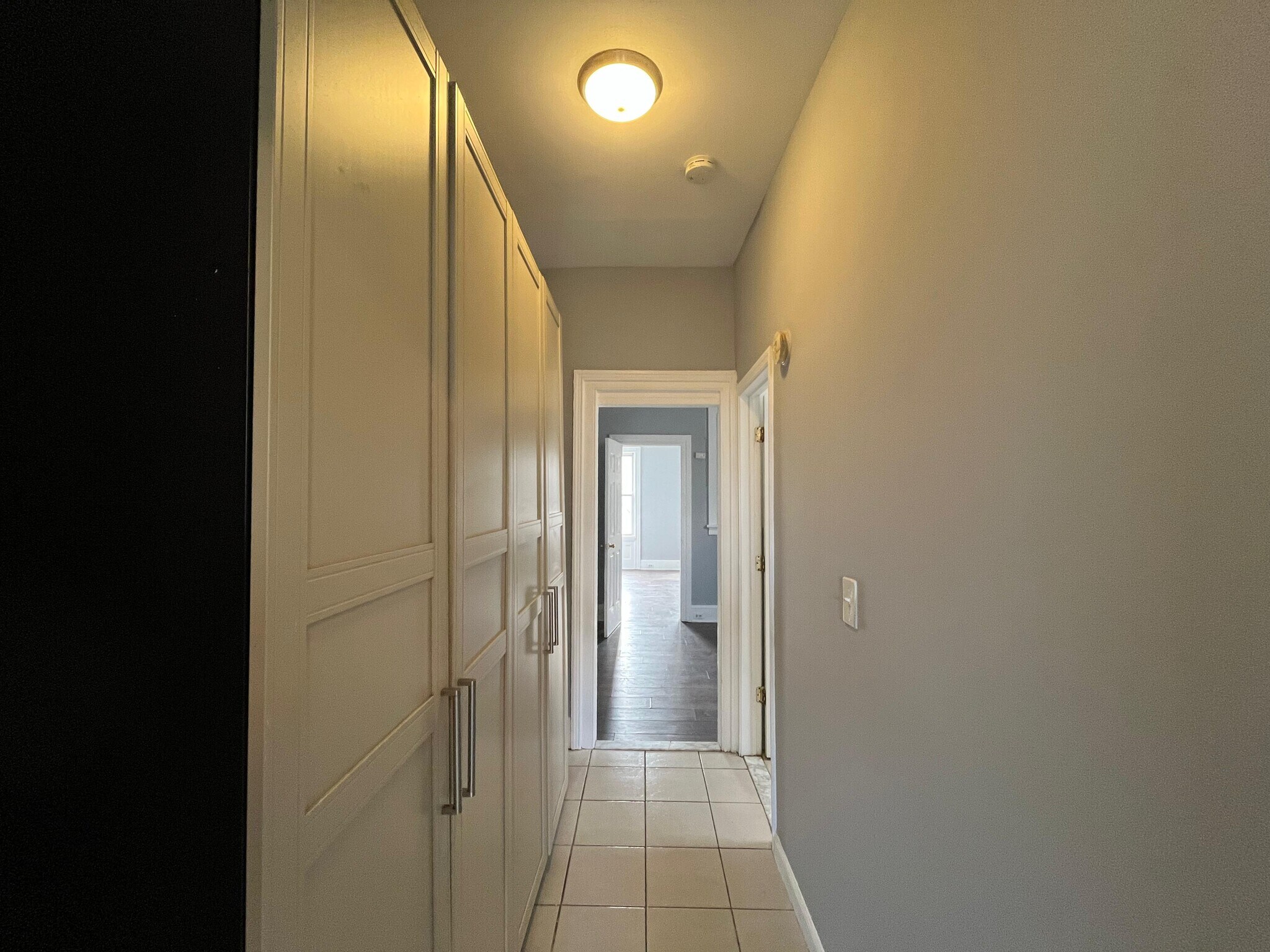 Building Photo - 218 Bowers St