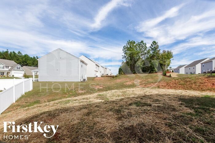 Building Photo - 9537 Weikert Rd