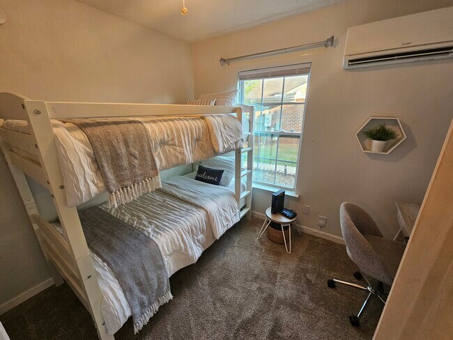 Building Photo - 104 Timberwood Ln