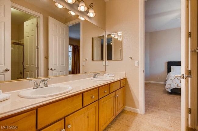 Building Photo - 1870 Columbia Crest Ct