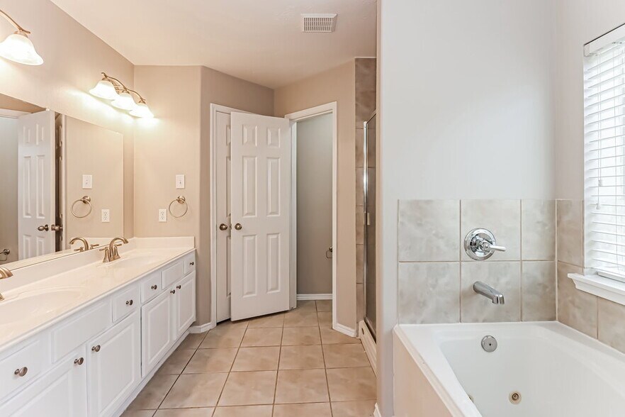 Building Photo - 7510 Braeberry Ct