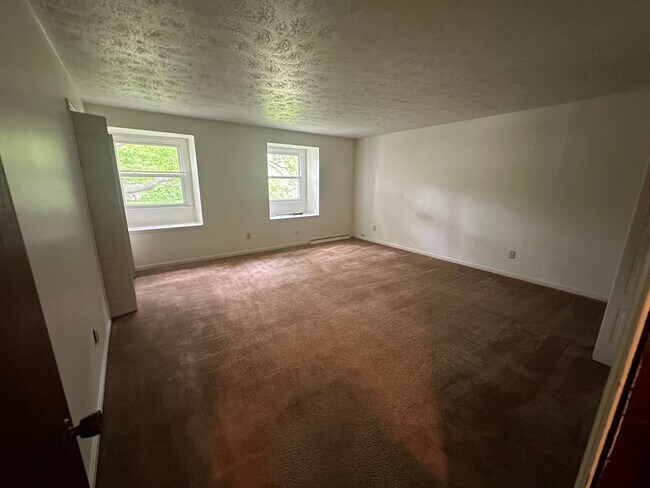 Building Photo - 2BD Duplex Jackson Township - Canton