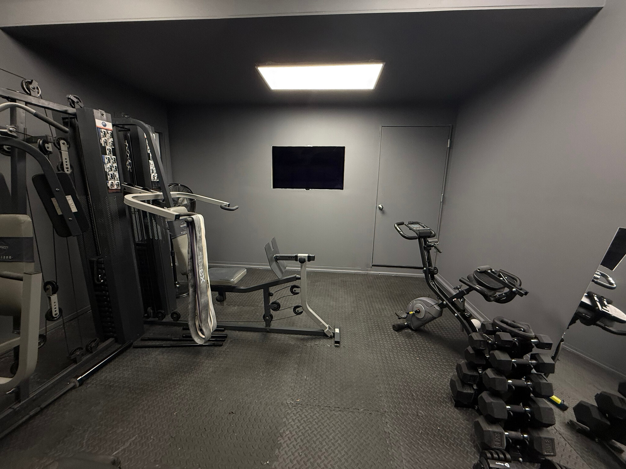 Building Photo - 40 Dogwood Ln