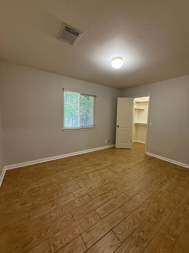 Building Photo - Beautiful home for Lease in Cedar Park, ba...