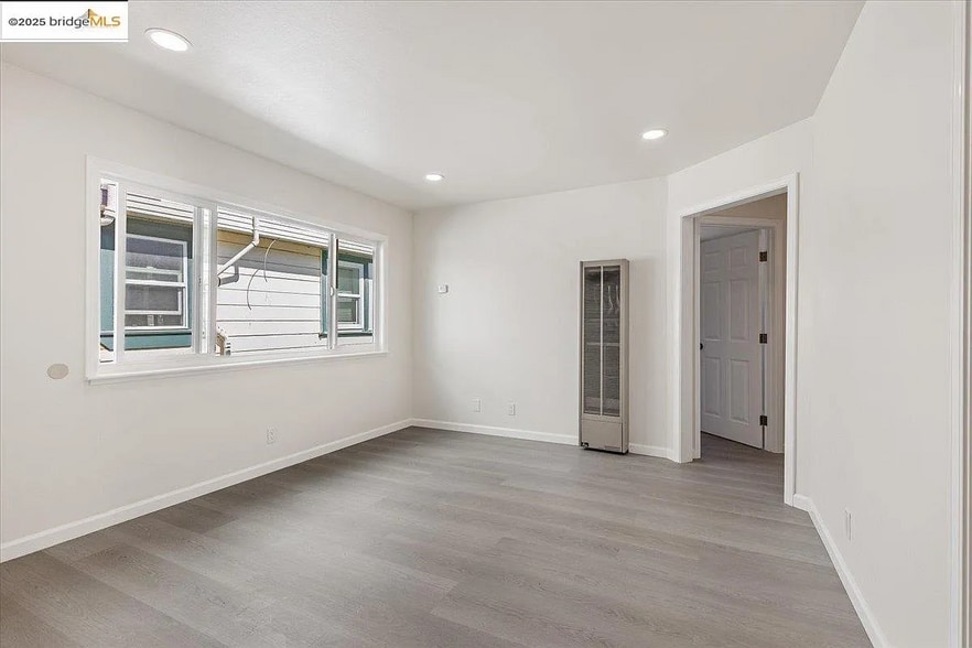 Building Photo - 2846 McGee Ave