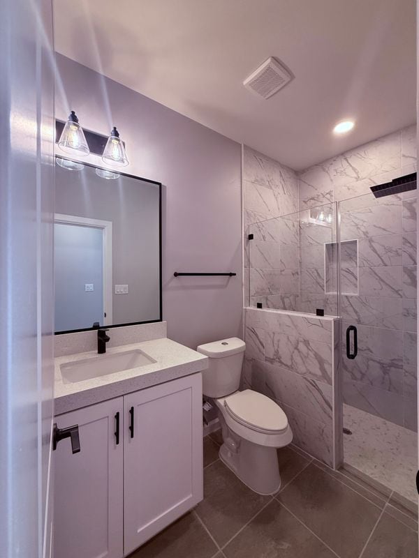 Building Photo - 3222 Villa Rosa Dr