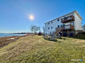 Building Photo - 3 Bayview Pl