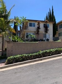 Building Photo - 437