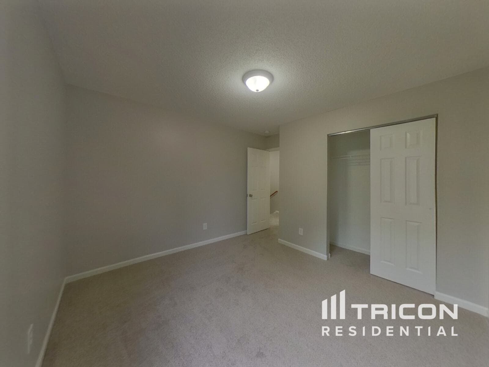 Building Photo - 325 Hampton Ridge Dr