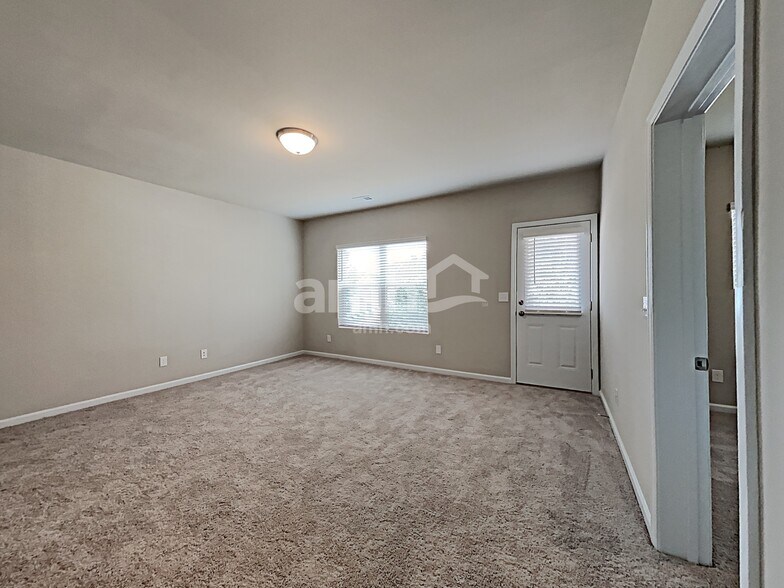 Building Photo - 358 Winston Cir