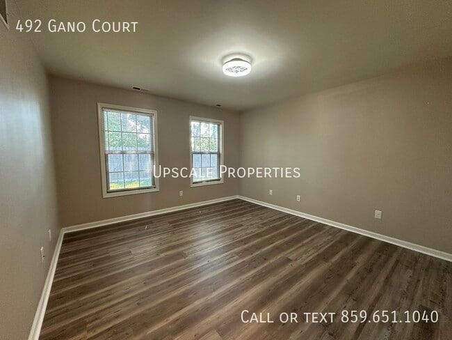 Building Photo - 492 Gano Ct