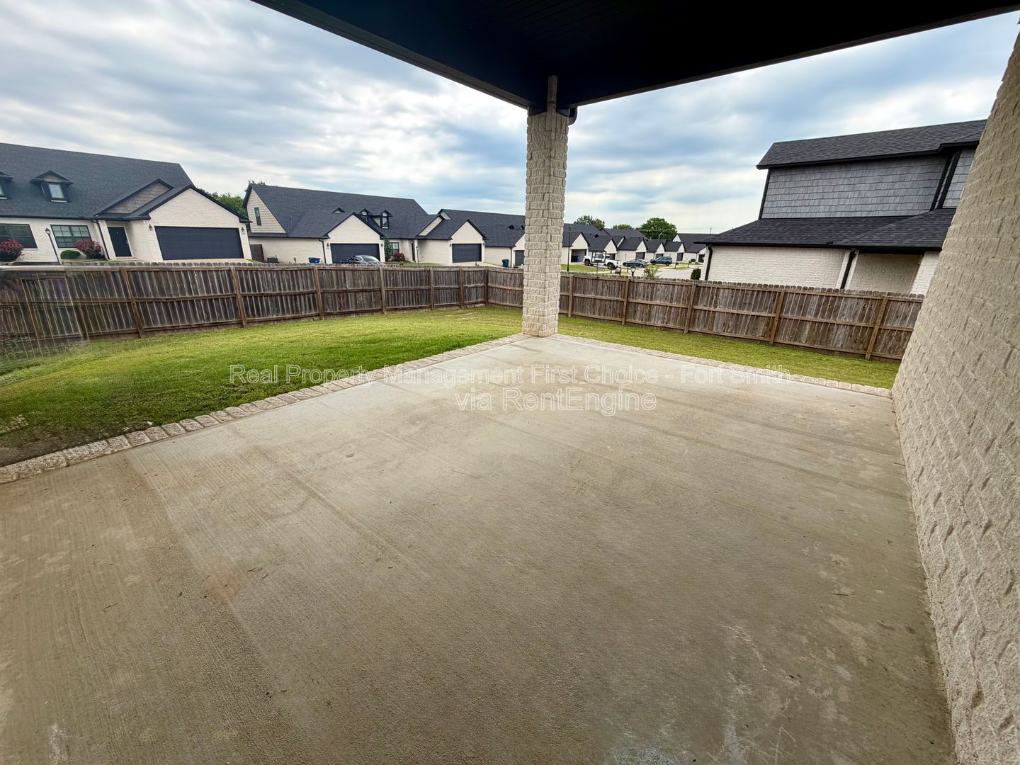 Building Photo - 6605 Leightyn Ln